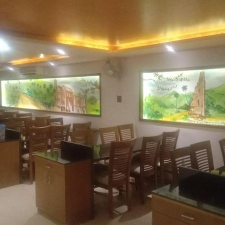 Ronaldos Old Goa Hotel Панаджи Екстериор снимка