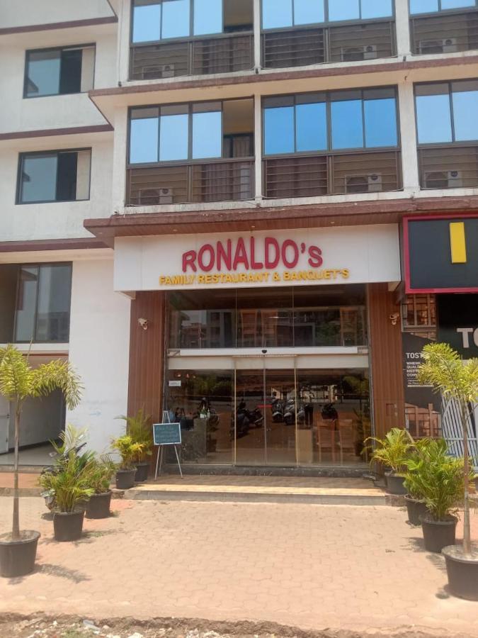 Ronaldos Old Goa Hotel Панаджи Екстериор снимка